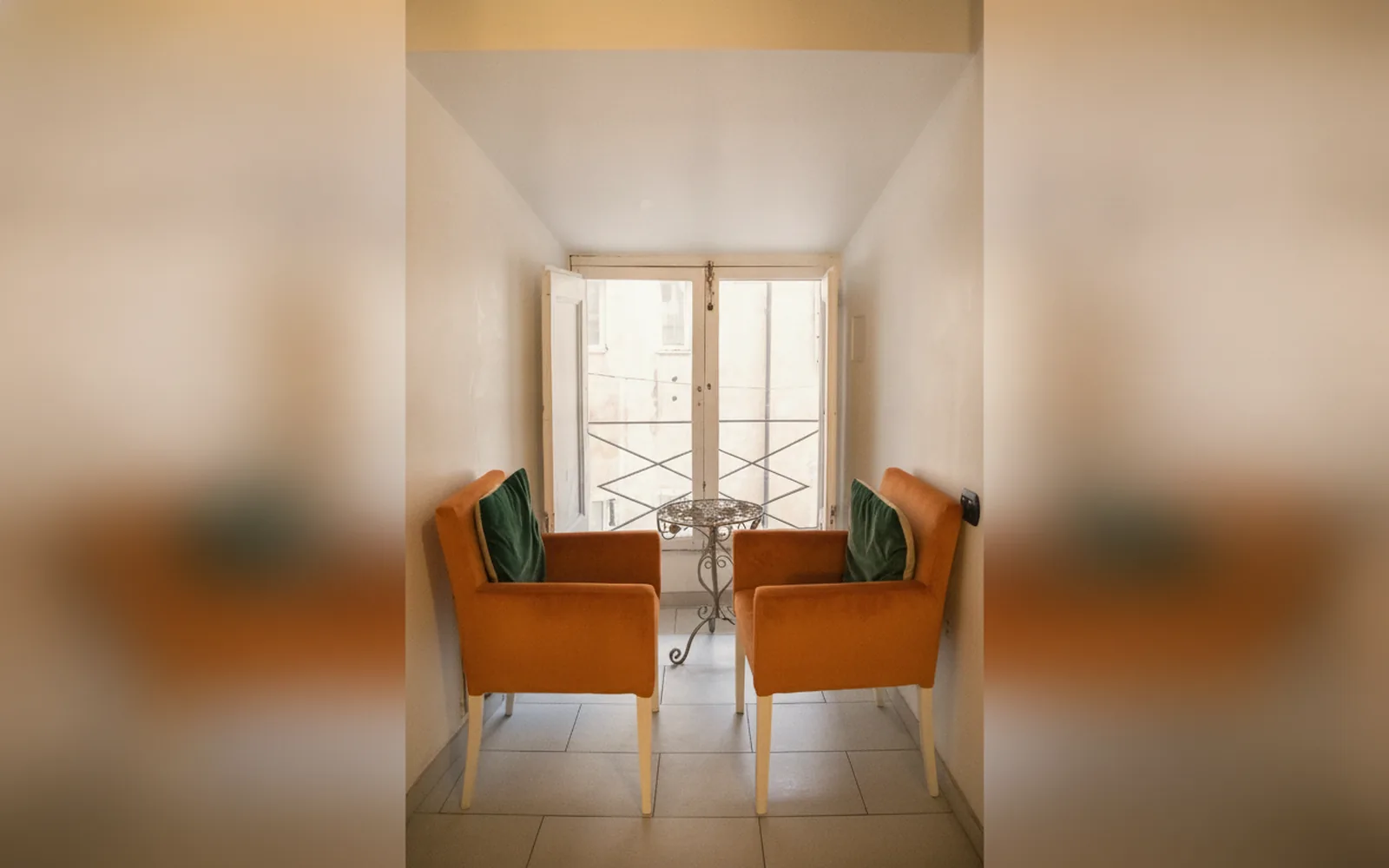 Camera con bagno privato — flowers apartments, Roma (Lazio) (foto 116)