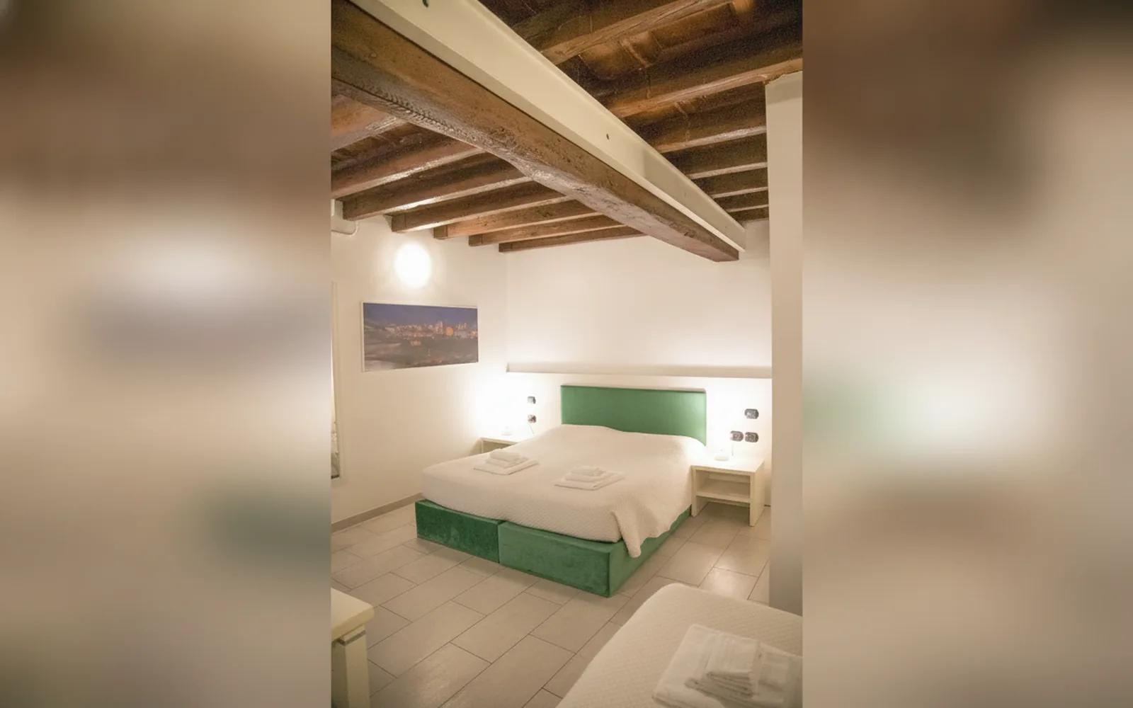Camera con bagno privato — flowers apartments, Roma (Lazio) (foto 25)