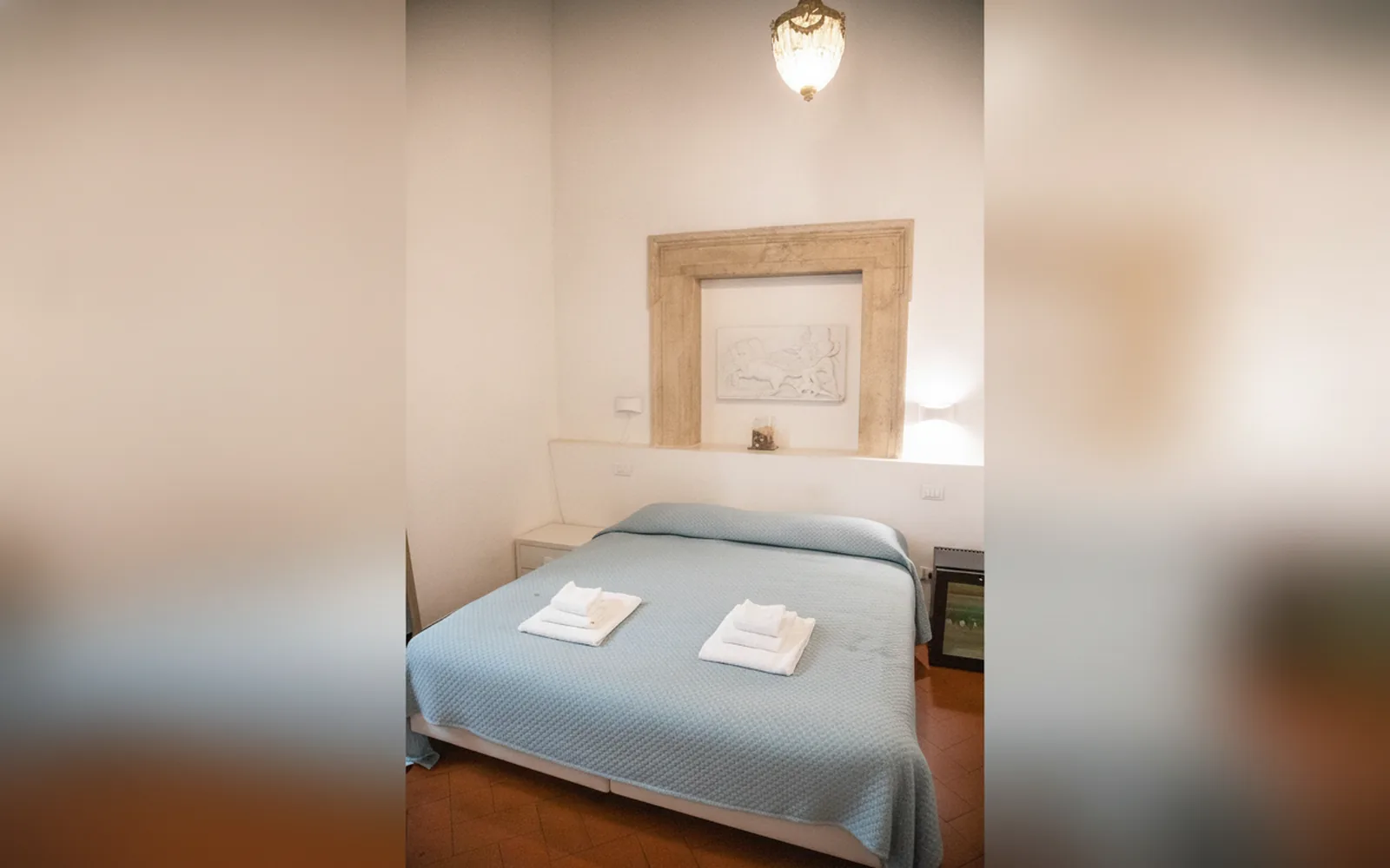 Camera con bagno privato — flowers apartments, Roma (Lazio) (foto 38)