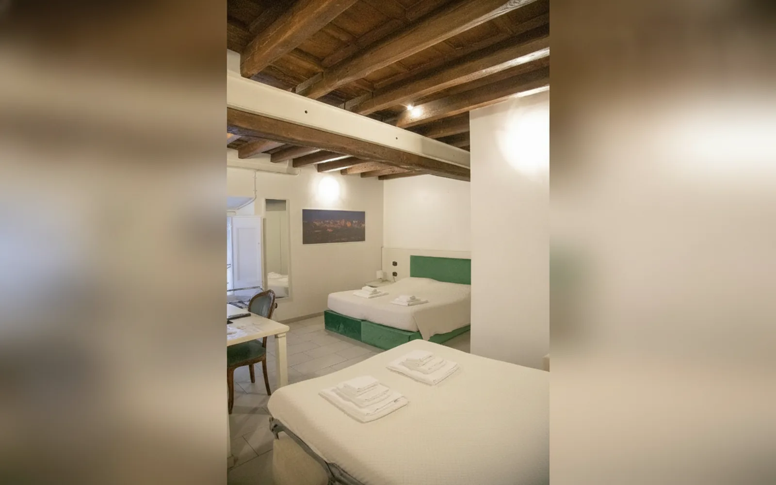 Camera con bagno privato — flowers apartments, Roma (Lazio) (foto 53)