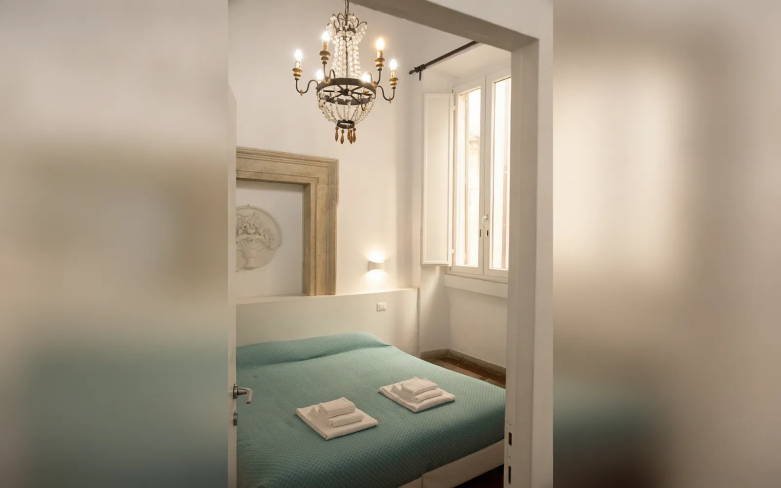Camera con bagno privato — flowers apartments, Roma (Lazio) (foto 66)