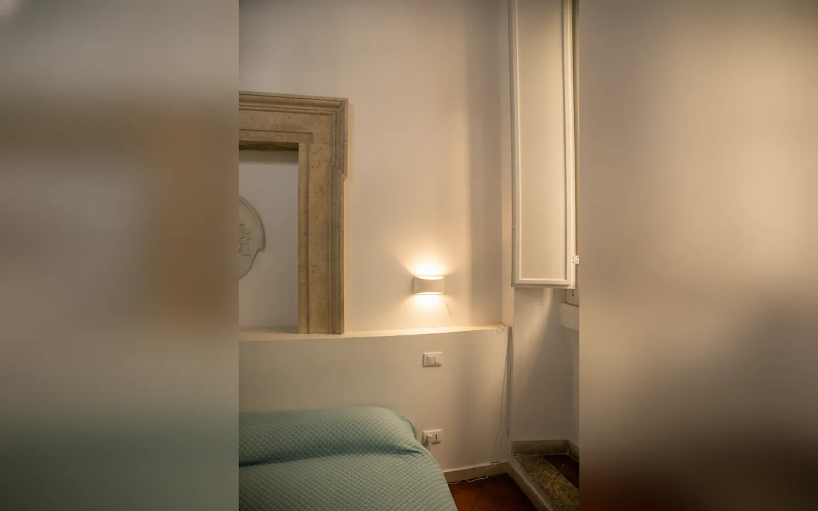 Camera con bagno privato — flowers apartments, Roma (Lazio) (foto 67)