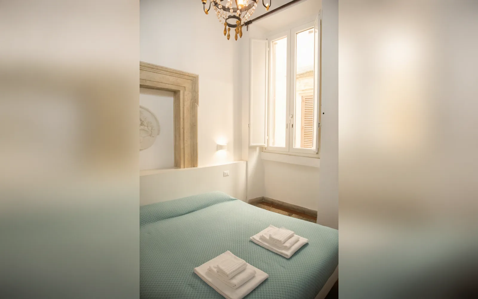 Camera con bagno privato — flowers apartments, Roma (Lazio) (foto 70)