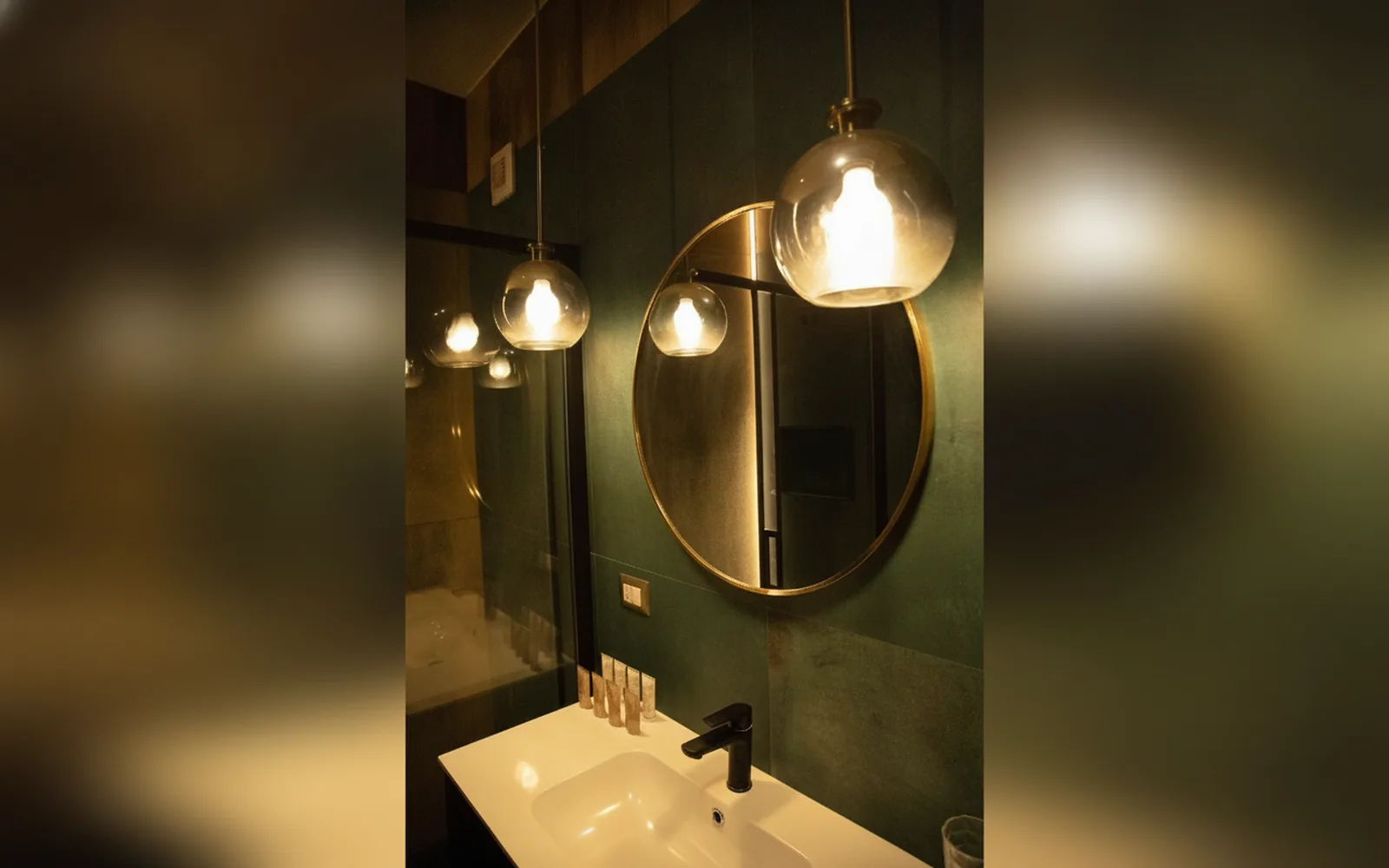 Camera con bagno privato — flowers apartments, Roma (Lazio) (foto 78)