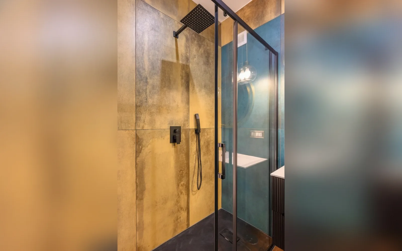 Camera con bagno privato — flowers apartments, Roma (Lazio) (foto 83)